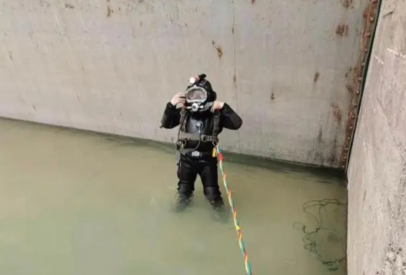 潛水救助打撈